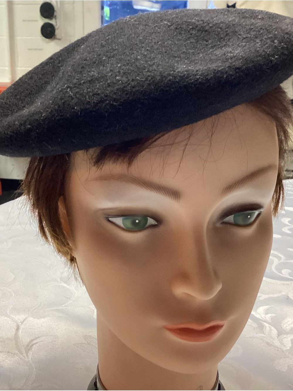 Classic Black Wool Beret - Women's Fashion Accessory